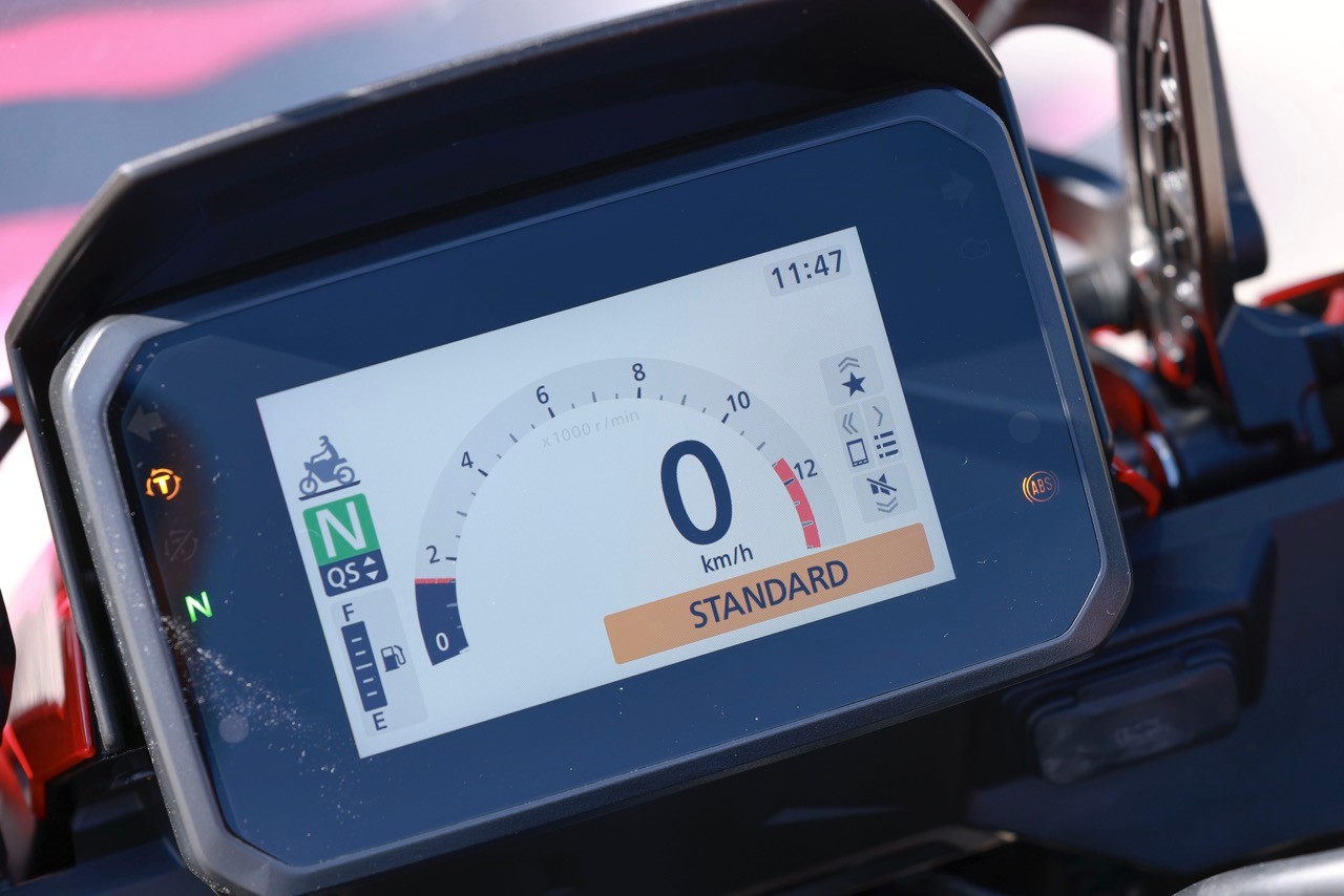 Prova Honda CB 1000 GT: il meglio dei due mondi